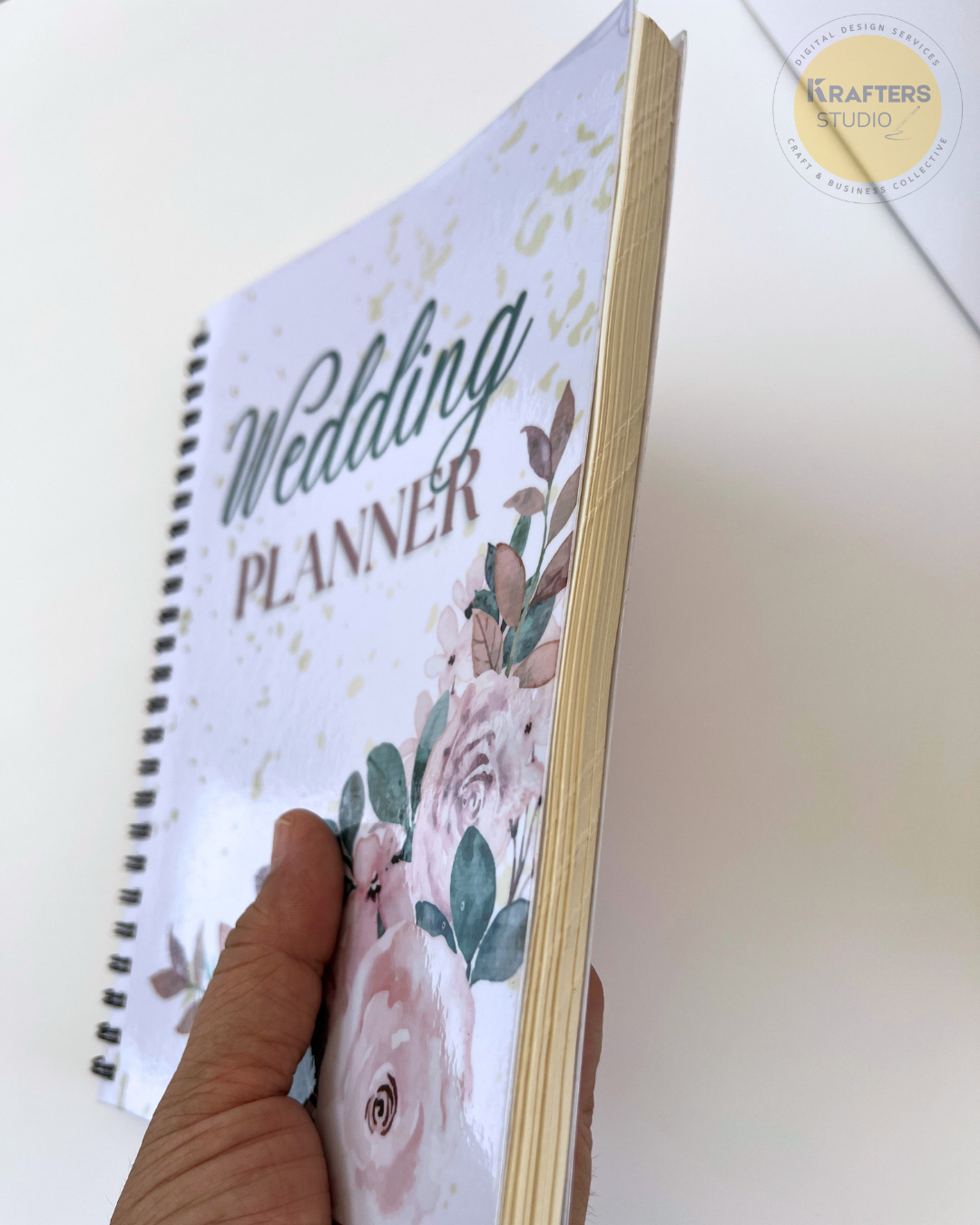 160-Page Wedding Planner - Comprehensive Free Laser Engraved Pen