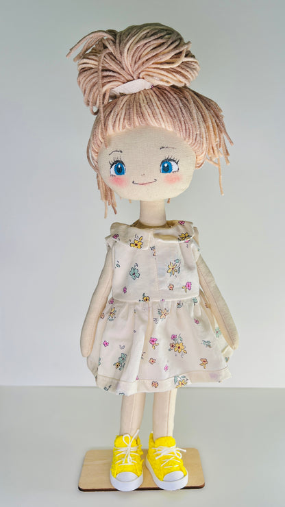 Nikki Doll - Beige & Cream